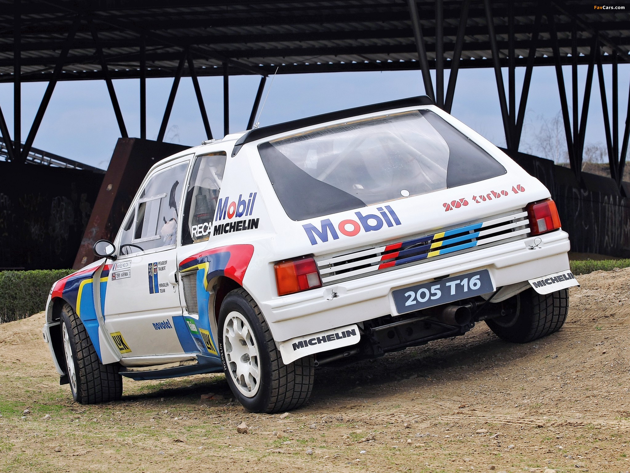 Images of Peugeot 205 T16 Rally Car 1984–85 (2048 x 1536)