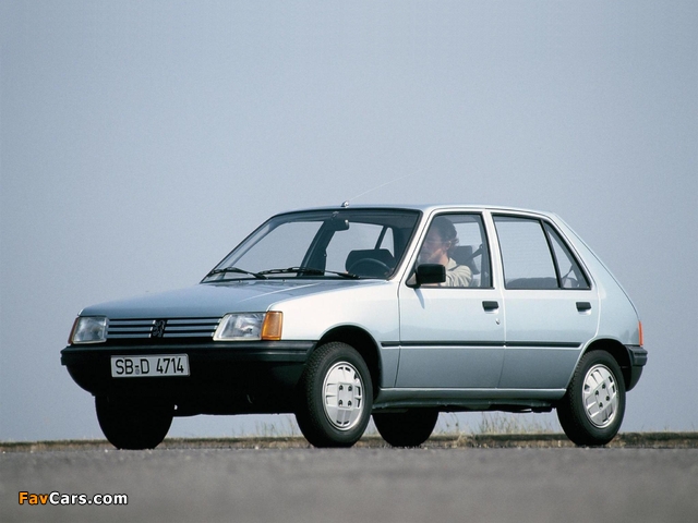 Peugeot 205 5-door 1983–98 photos (640 x 480)