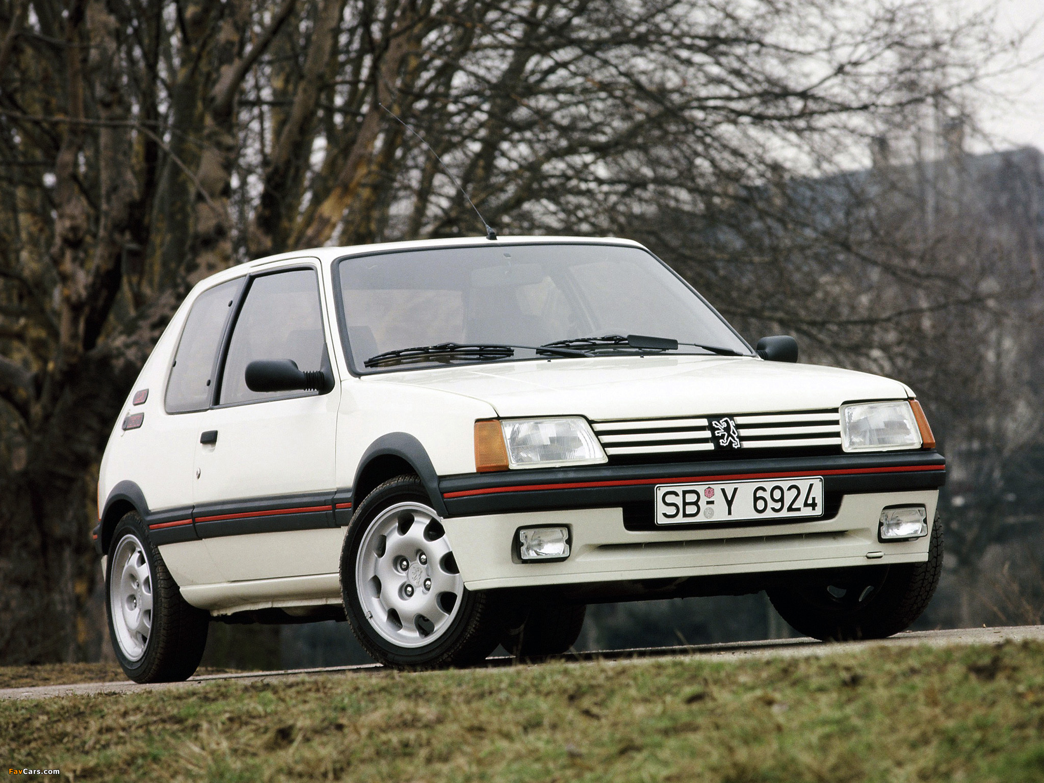 Peugeot 205 GTi 1984–94 pictures (2048 x 1536)