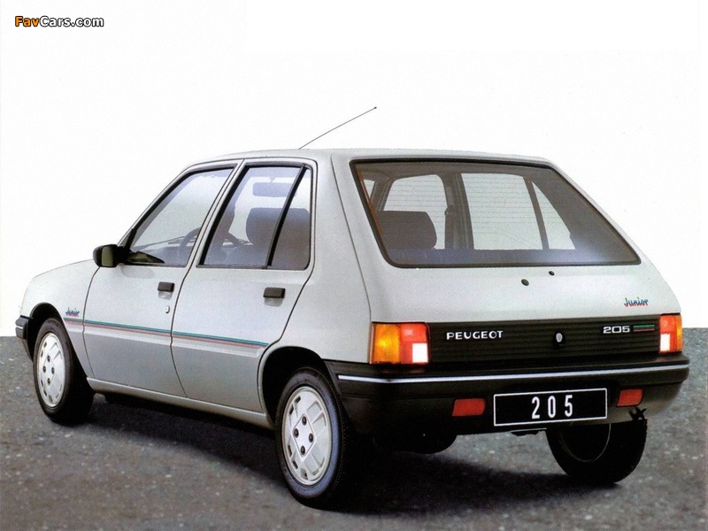 Peugeot 205 Junior 1986 images (800 x 600)