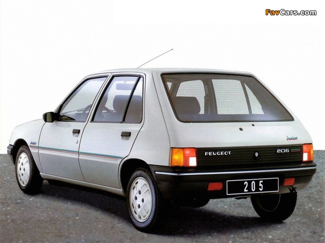 Peugeot 205 Junior 1986 images (640 x 480)