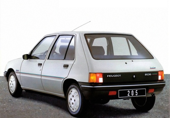 Peugeot 205 Junior 1986 images