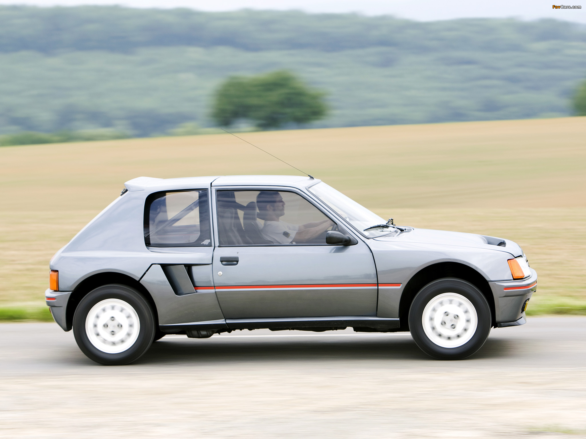 Photos of Peugeot 205 T16 1984–85 (2048 x 1536)