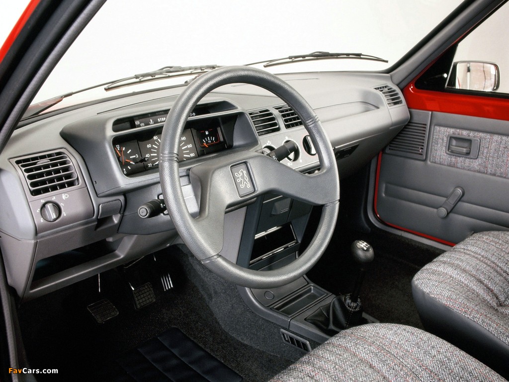 Photos of Peugeot 205 3-door 1984–98 (1024 x 768)