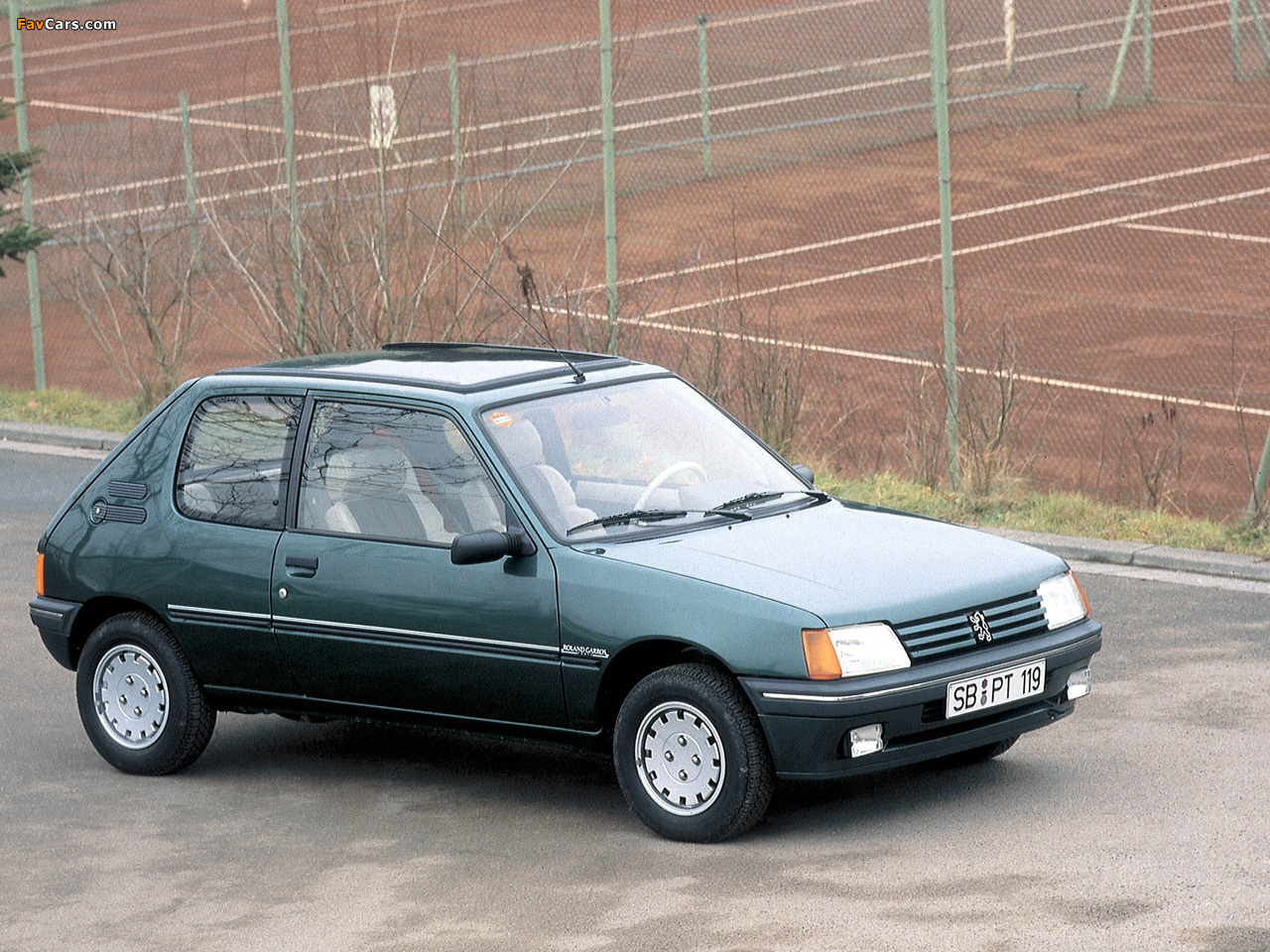 Photos of Peugeot 205 Roland Garros 1989–93 (1280 x 960)