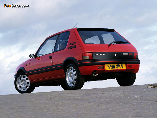 Photos of Peugeot 205 GTI UK-spec 1991–94 (640 x 480)