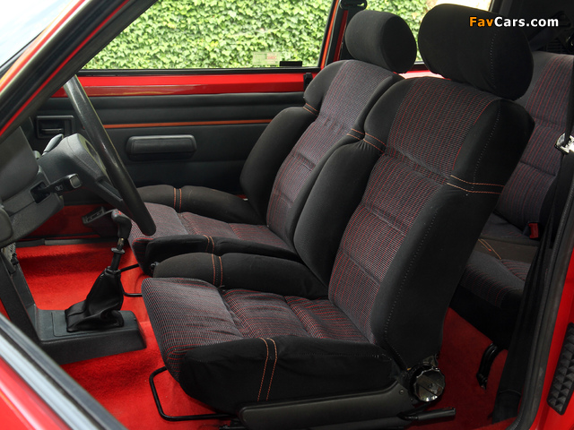 Pictures of Peugeot 205 GTi 1984–94 (640 x 480)