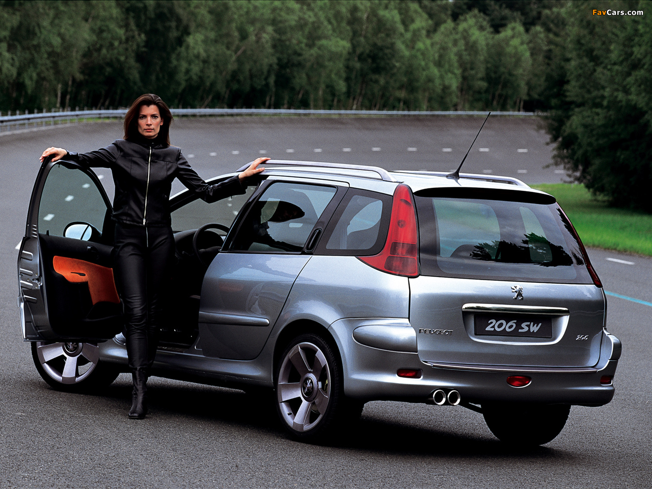 Images of Peugeot 206 SW Concept 2001 (1280 x 960)