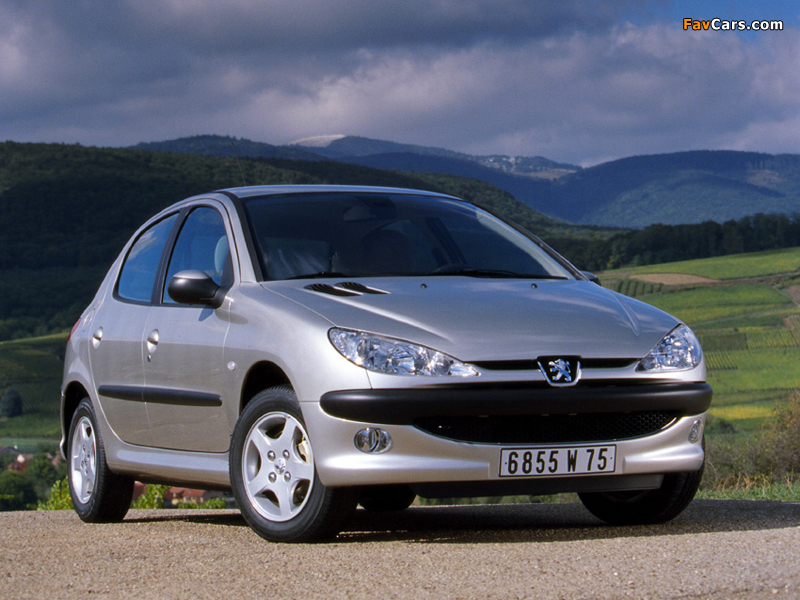 Peugeot 206 5-door 2003–05 pictures (800 x 600)