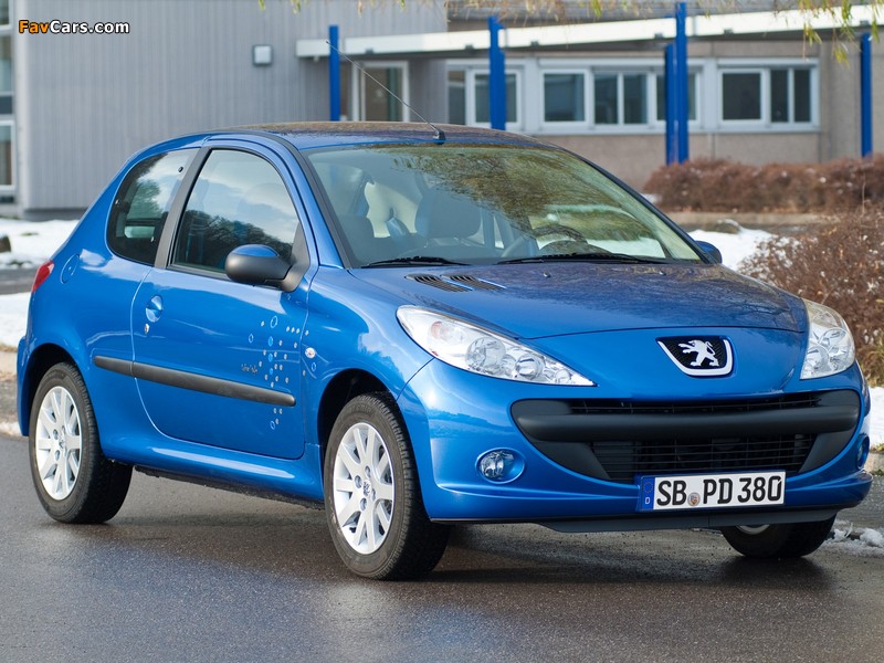 Peugeot 206+ Urban Style 3-door 2010–12 images (800 x 600)