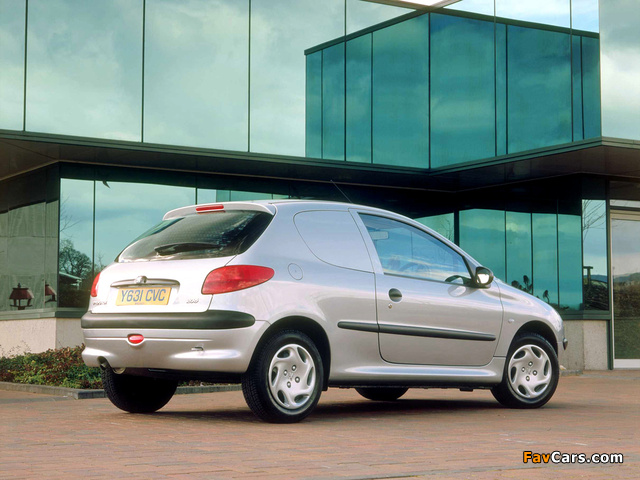 Pictures of Peugeot 206 Van UK-spec 1998–2003 (640 x 480)