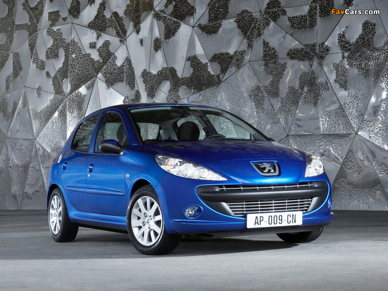 Pictures of Peugeot 206+ 5-door 2009–12 (800 x 600)