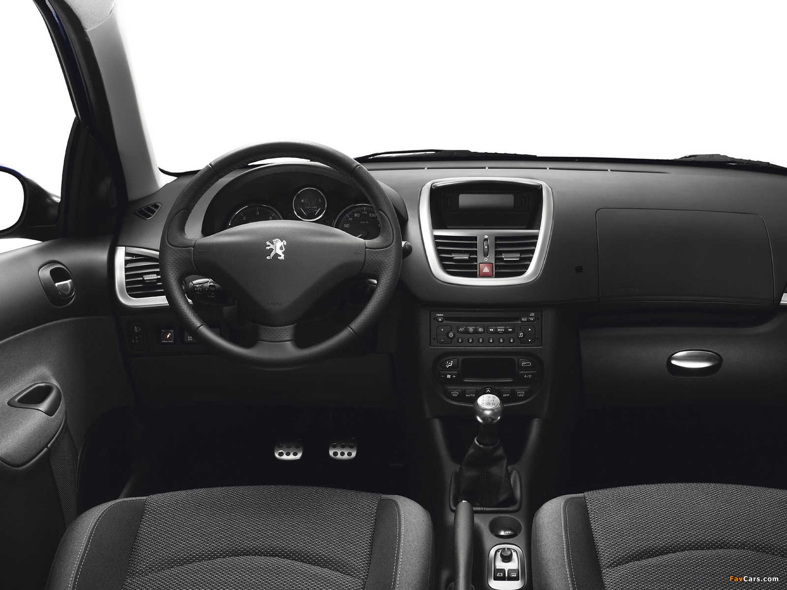 Pictures of Peugeot 206+ 5-door 2009–12 (1600 x 1200)