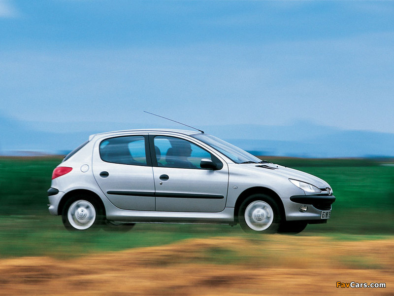 Peugeot 206 5-door 1998–2003 wallpapers (800 x 600)