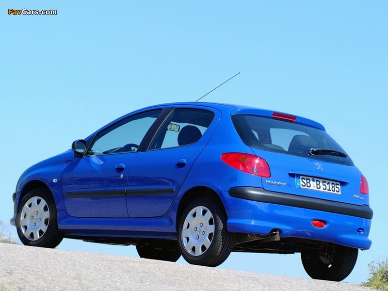 Peugeot 206 5-door 2003–05 wallpapers (800 x 600)