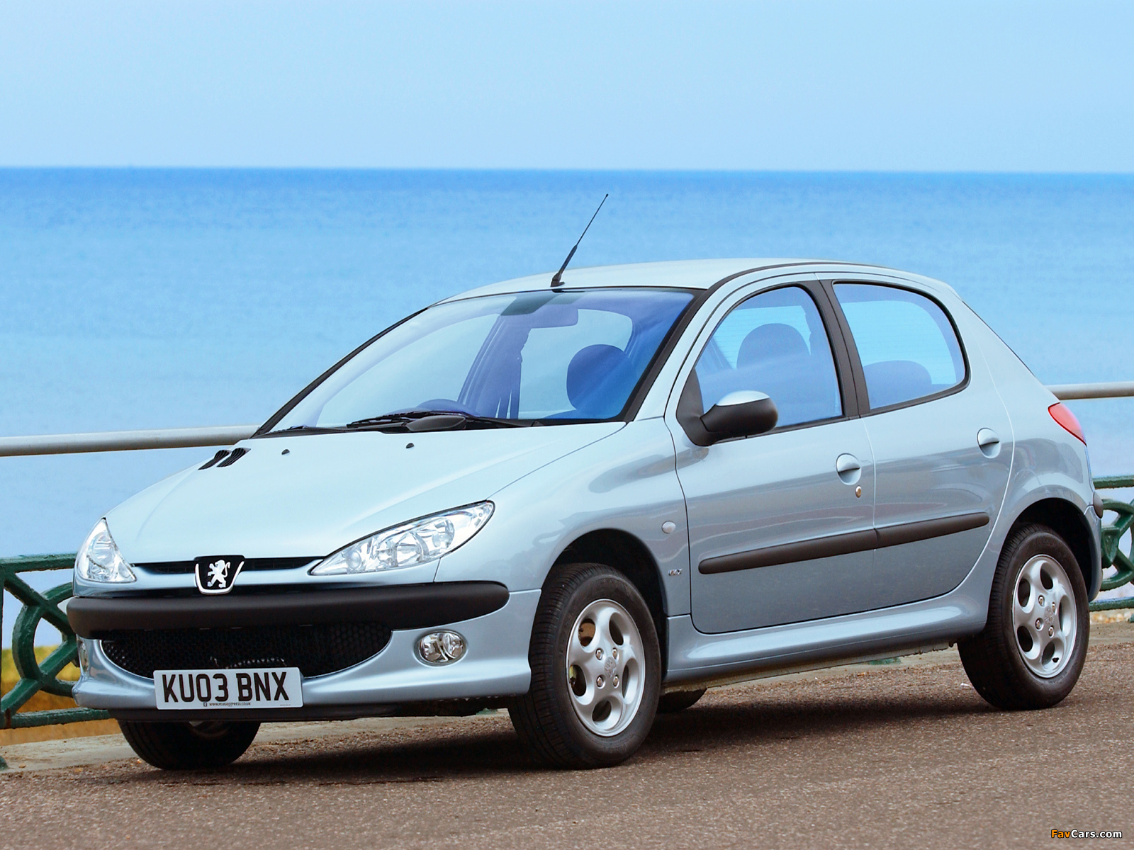 Peugeot 206 5-door UK-spec 2003–05 wallpapers (1600 x 1200)