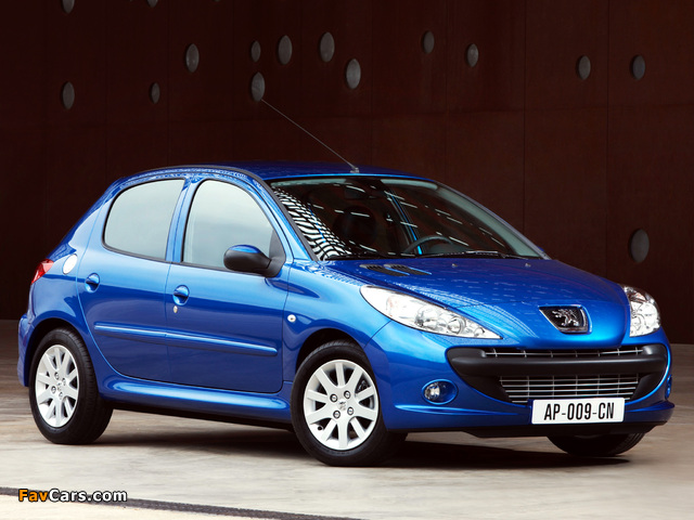 Peugeot 206+ 5-door 2009–12 wallpapers (640 x 480)