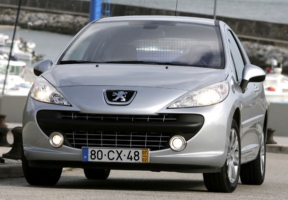 Images of Peugeot 207 3-door 2006–09