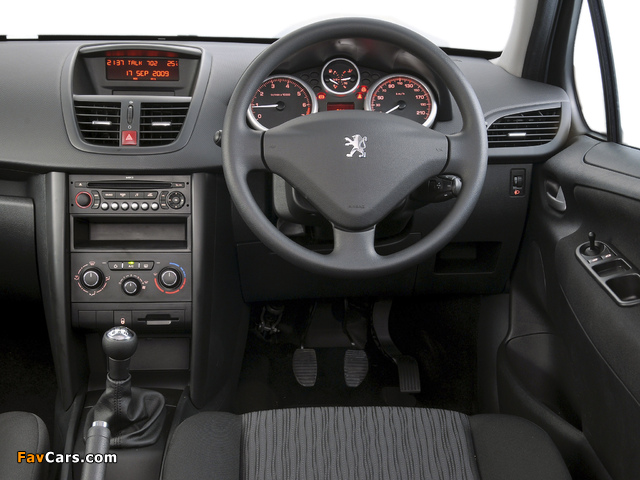 Images of Peugeot 207 3-door ZA-spec 2009–10 (640 x 480)