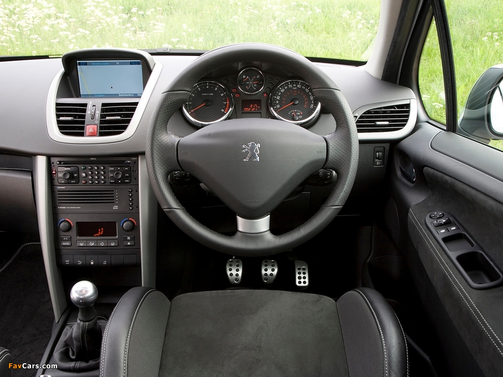 Peugeot 207 GTi UK-spec 2007–09 pictures (1024 x 768)