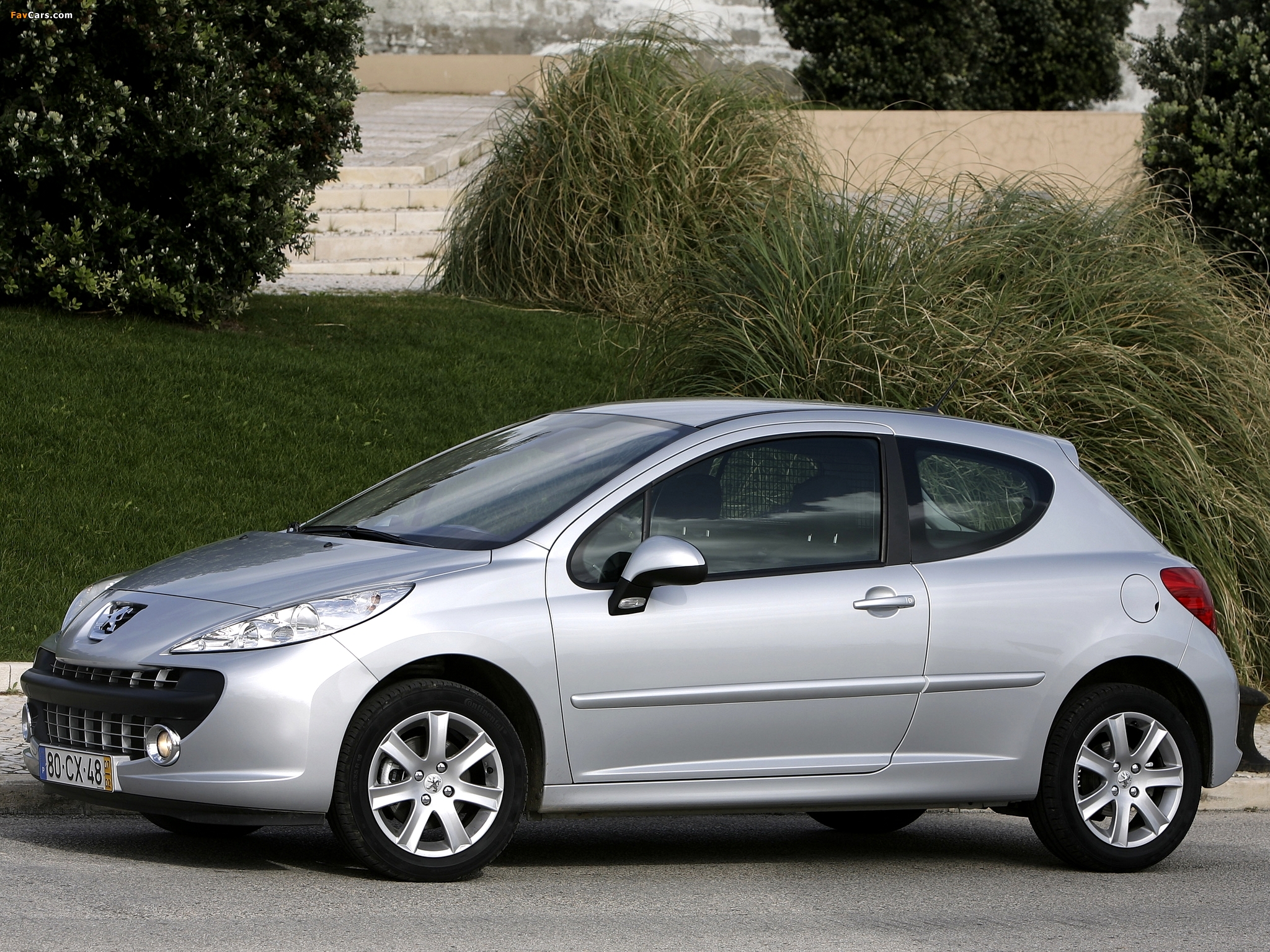 Photos of Peugeot 207 3-door 2006–09 (2048 x 1536)