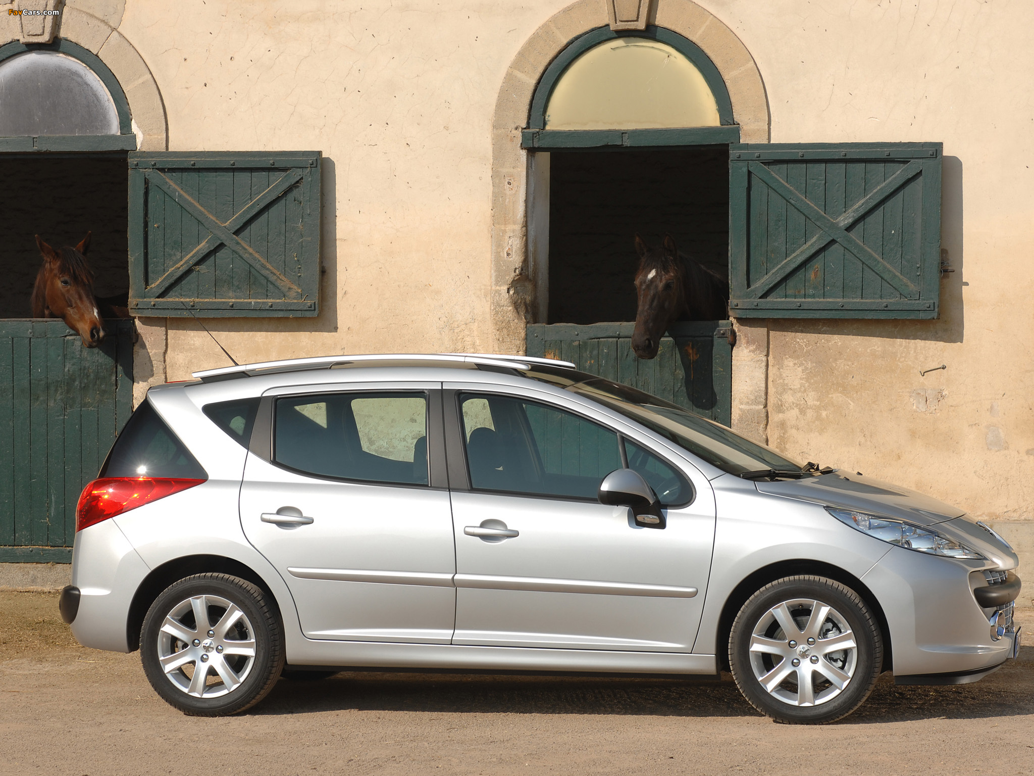 Photos of Peugeot 207 SW 2007–09 (2048 x 1536)
