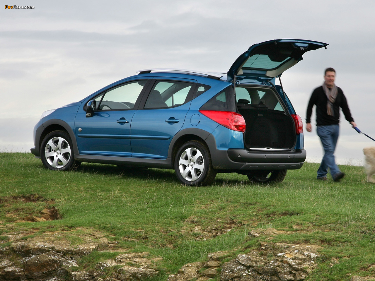 Photos of Peugeot 207 SW Outdoor UK-spec 2008 (1280 x 960)