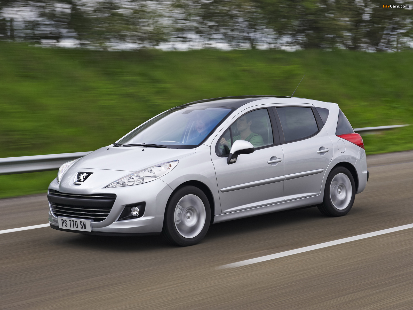 Photos of Peugeot 207 SW 2009–12 (1600 x 1200)