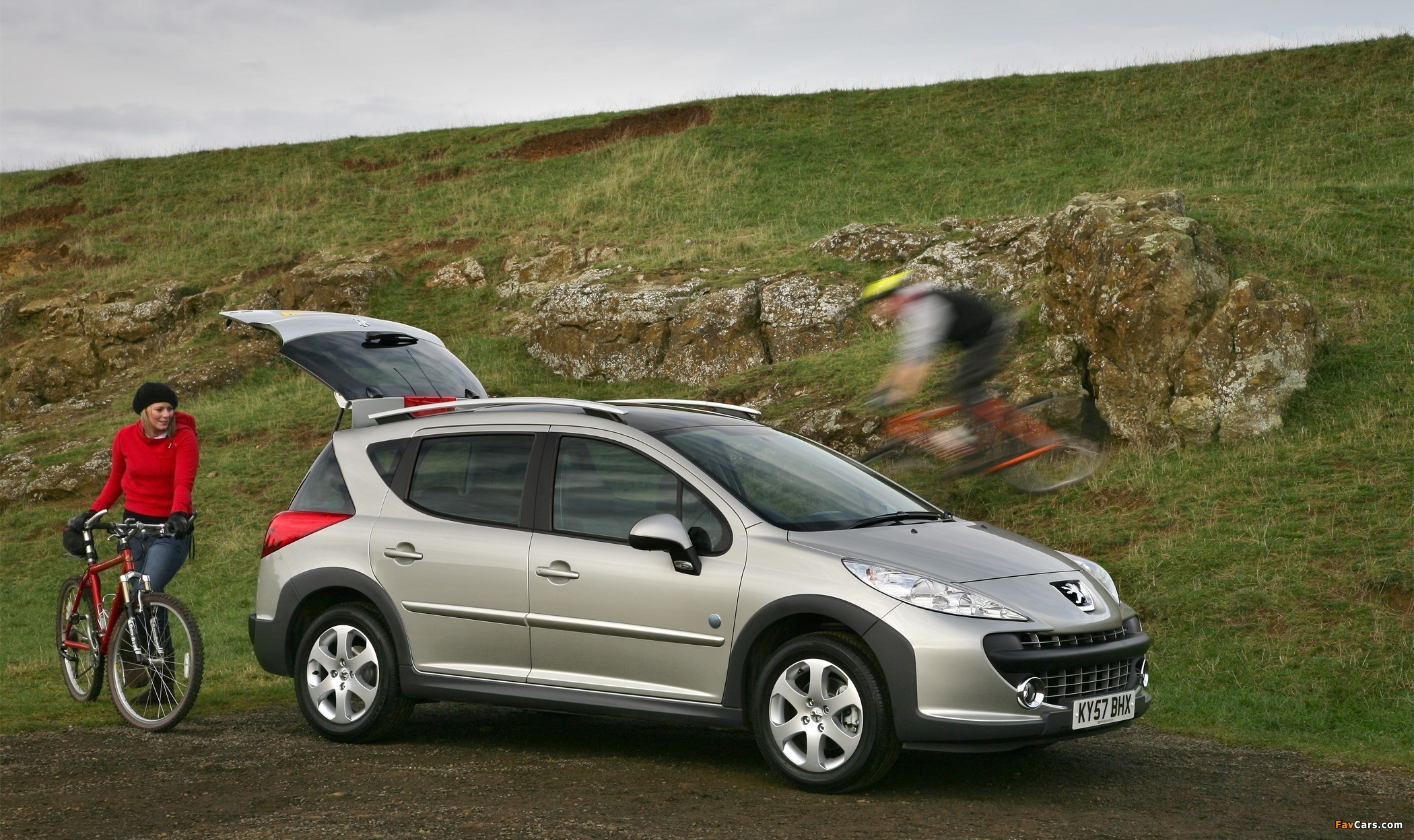 Pictures of Peugeot 207 SW Outdoor UK-spec 2007–09 (2100 x 1248)