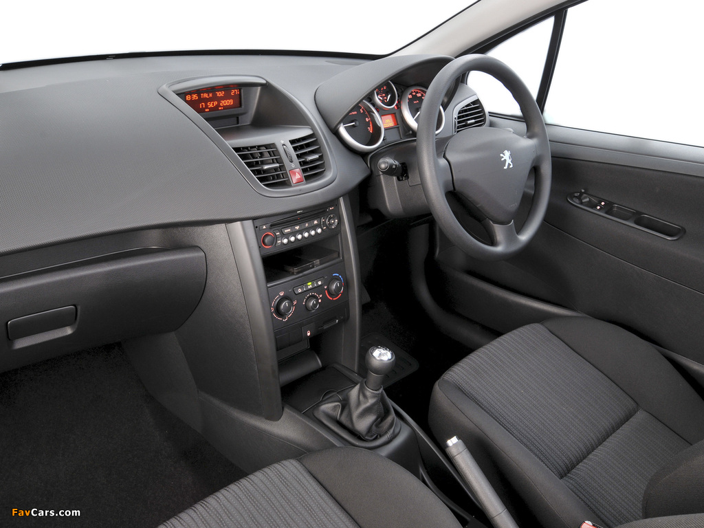 Pictures of Peugeot 207 3-door ZA-spec 2009–10 (1024 x 768)
