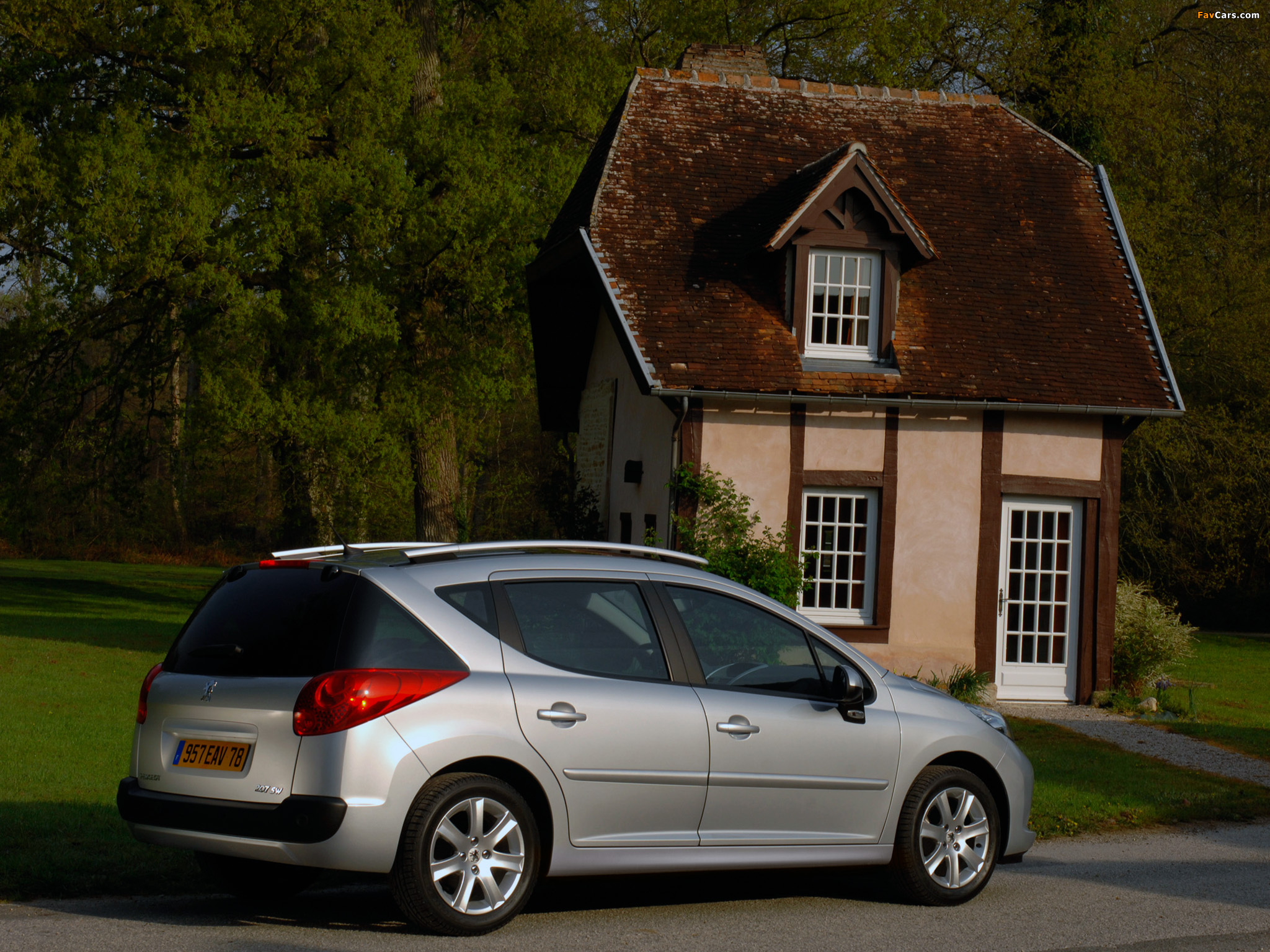 Peugeot 207 SW 2007–09 wallpapers (2048 x 1536)