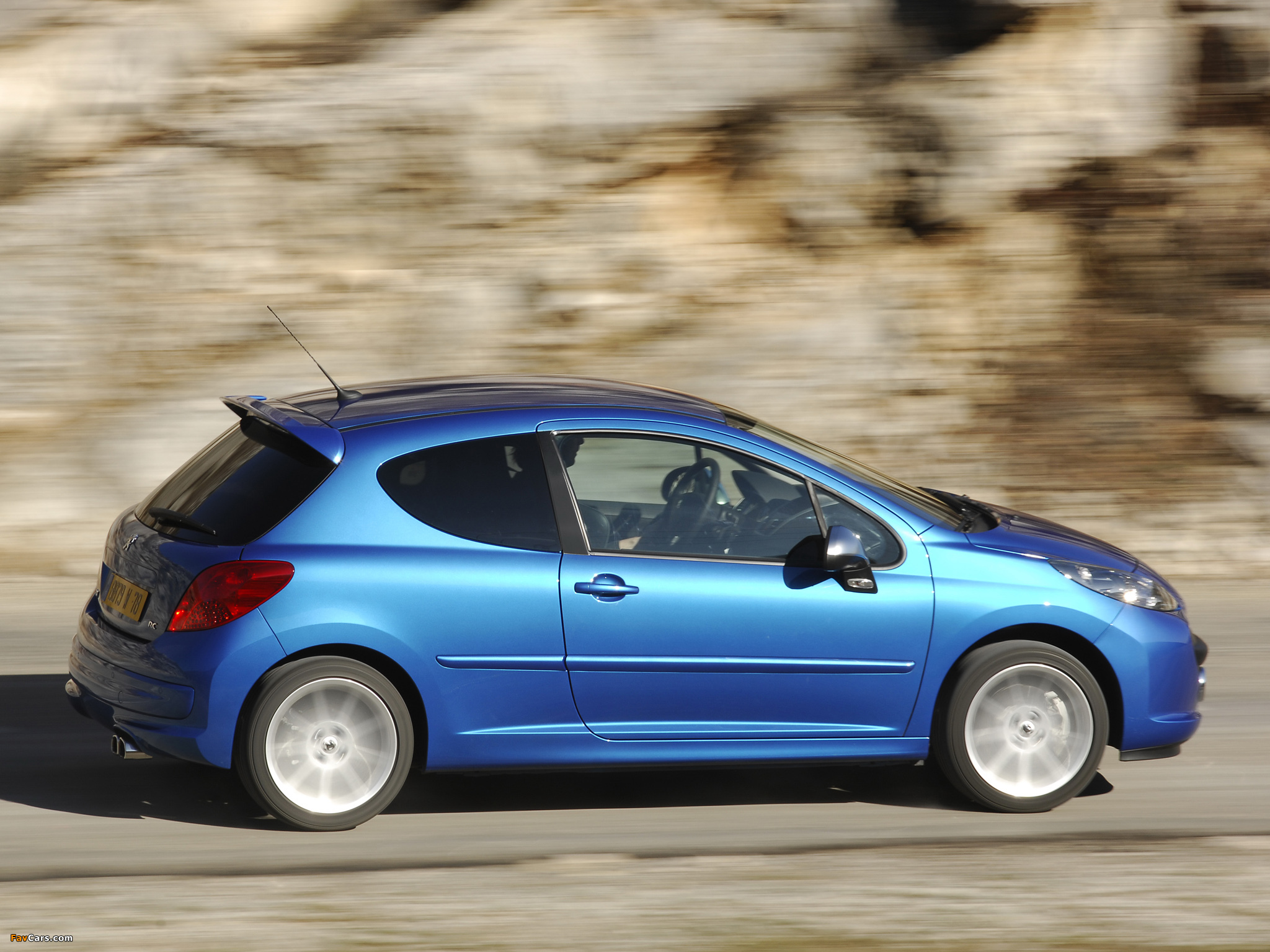 Peugeot 207 RC 2007–09 wallpapers (2048 x 1536)