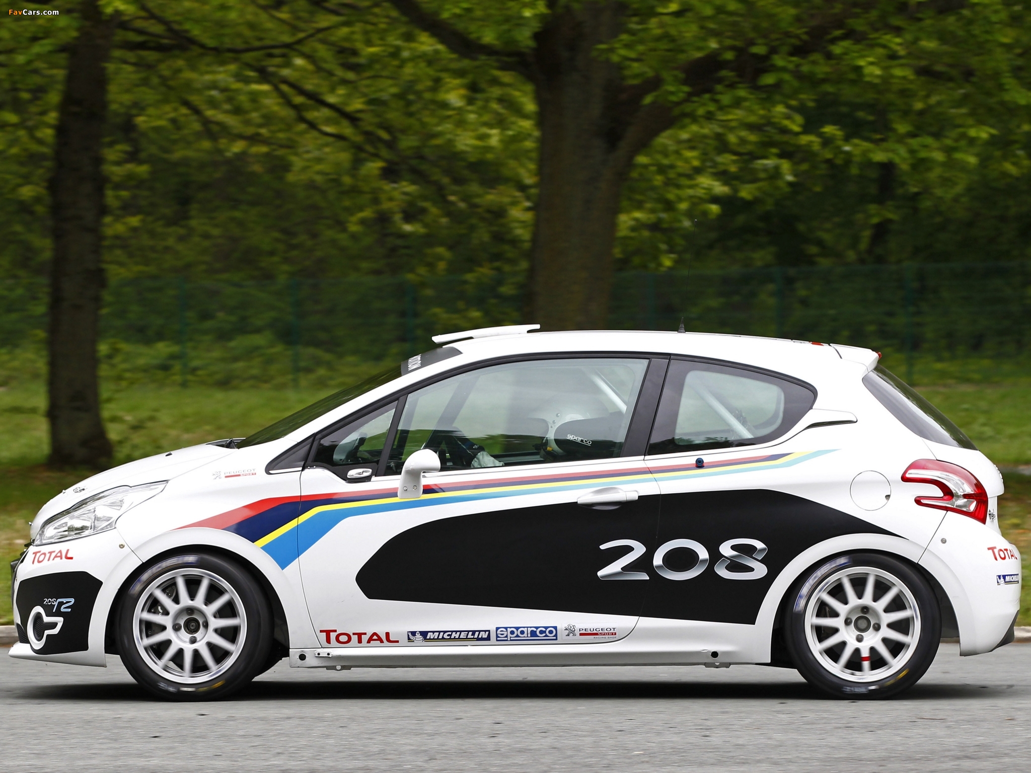 Peugeot 208 R2 2012 images (2048 x 1536)