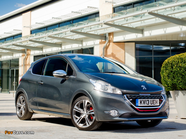 Peugeot 208 GTi UK-spec 2013 images (640 x 480)