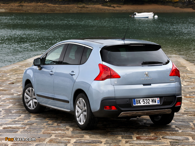 Peugeot 3008 HYbrid4 2011 images (640 x 480)