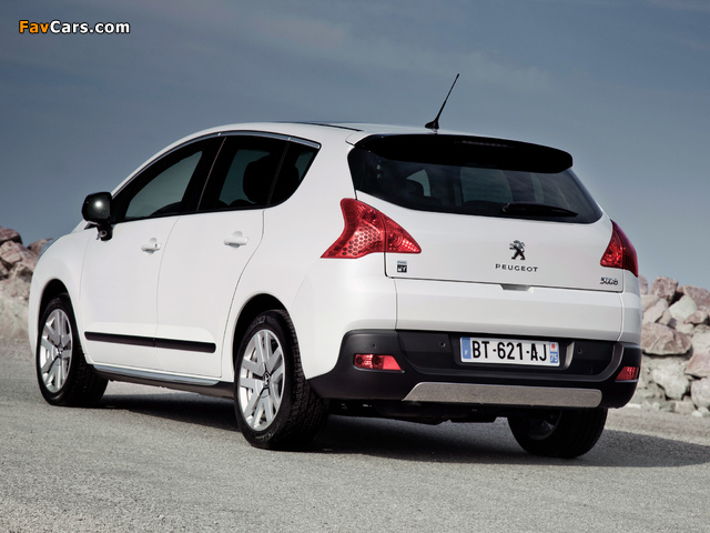 Peugeot 3008 HYbrid4 2011 pictures (640 x 480)
