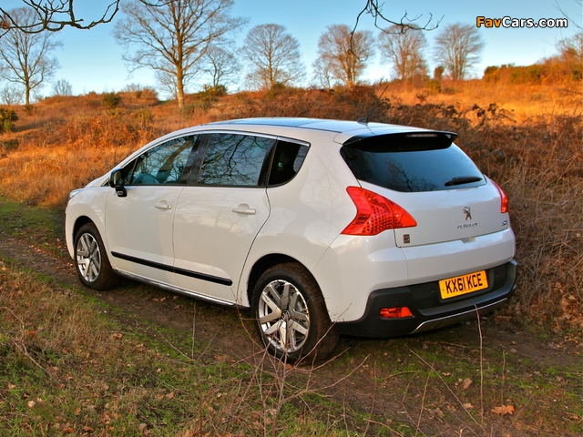Pictures of Peugeot 3008 HYbrid4 UK-spec 2011 (640 x 480)