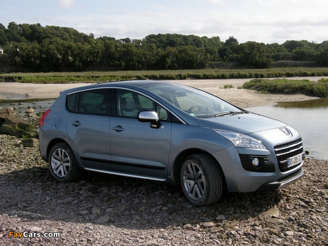 Pictures of Peugeot 3008 HYbrid4 2011 (640 x 480)