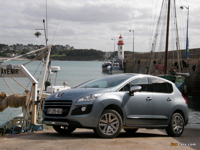 Pictures of Peugeot 3008 HYbrid4 2011 (800 x 600)