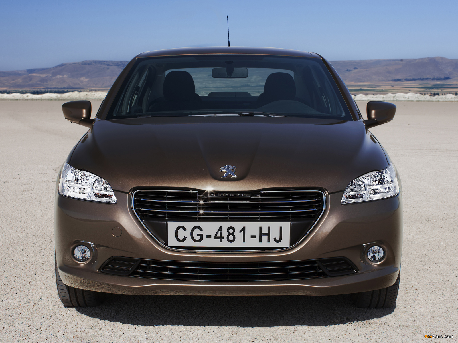 Images of Peugeot 301 2012 (1600 x 1200)