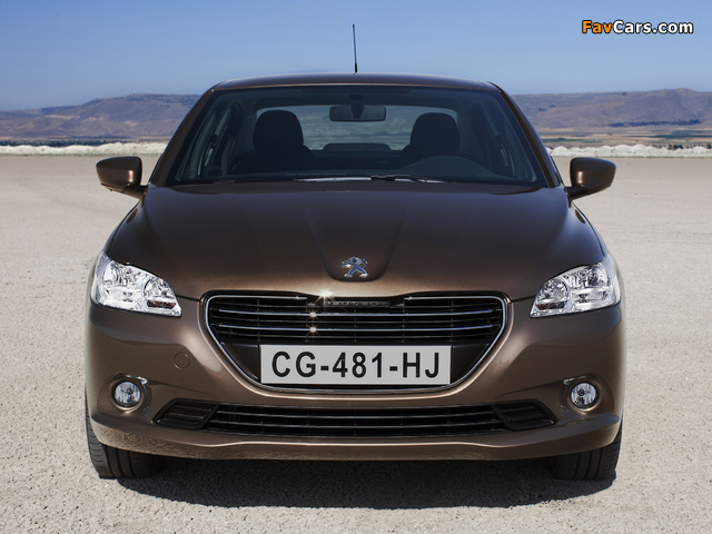 Images of Peugeot 301 2012 (640 x 480)