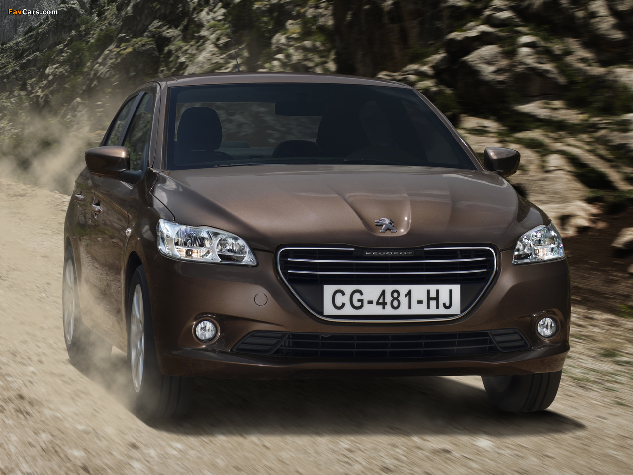 Peugeot 301 2012 images (1280 x 960)