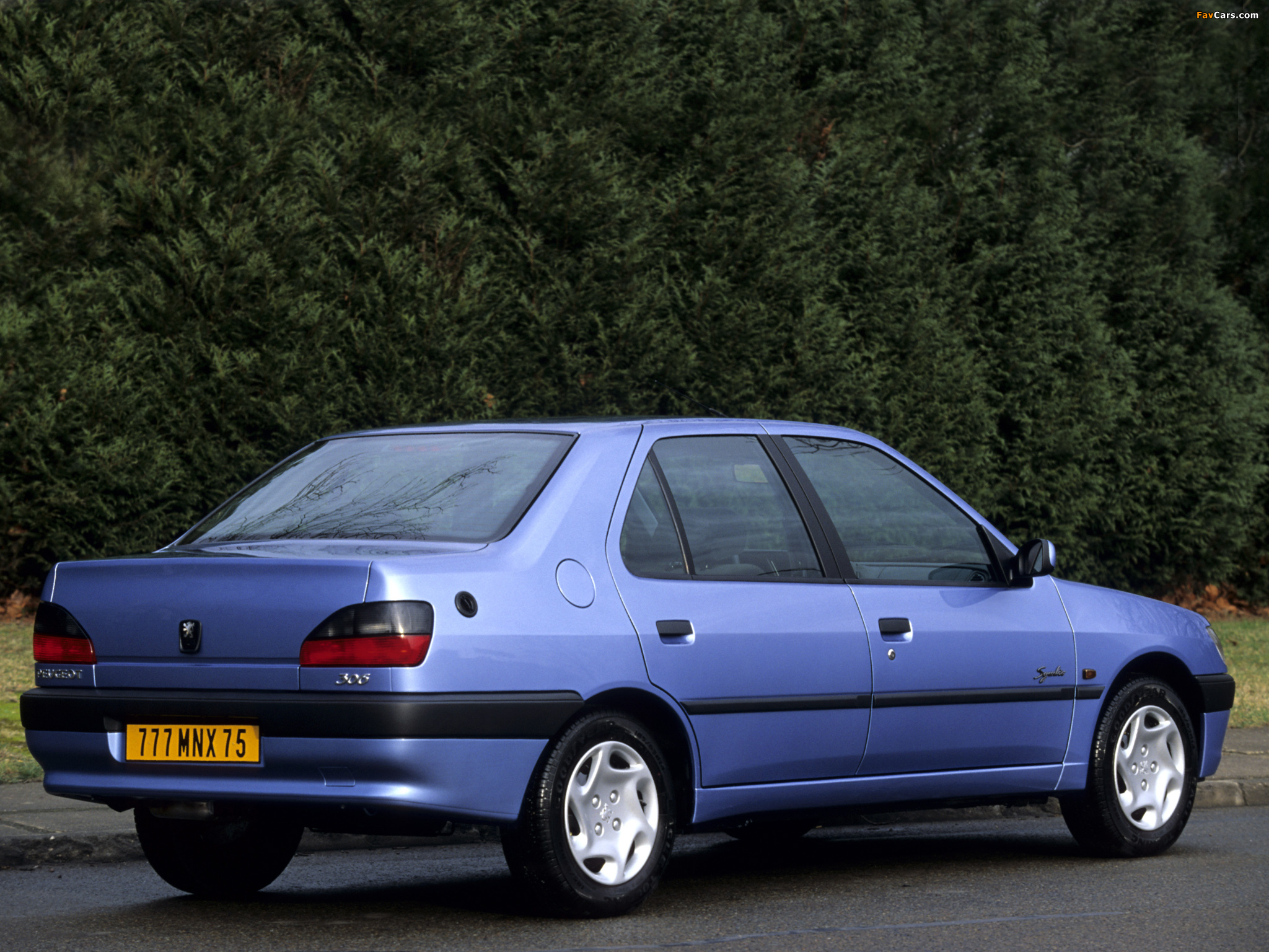 Images of Peugeot 306 Sedan 1997–2000 (2048 x 1536)