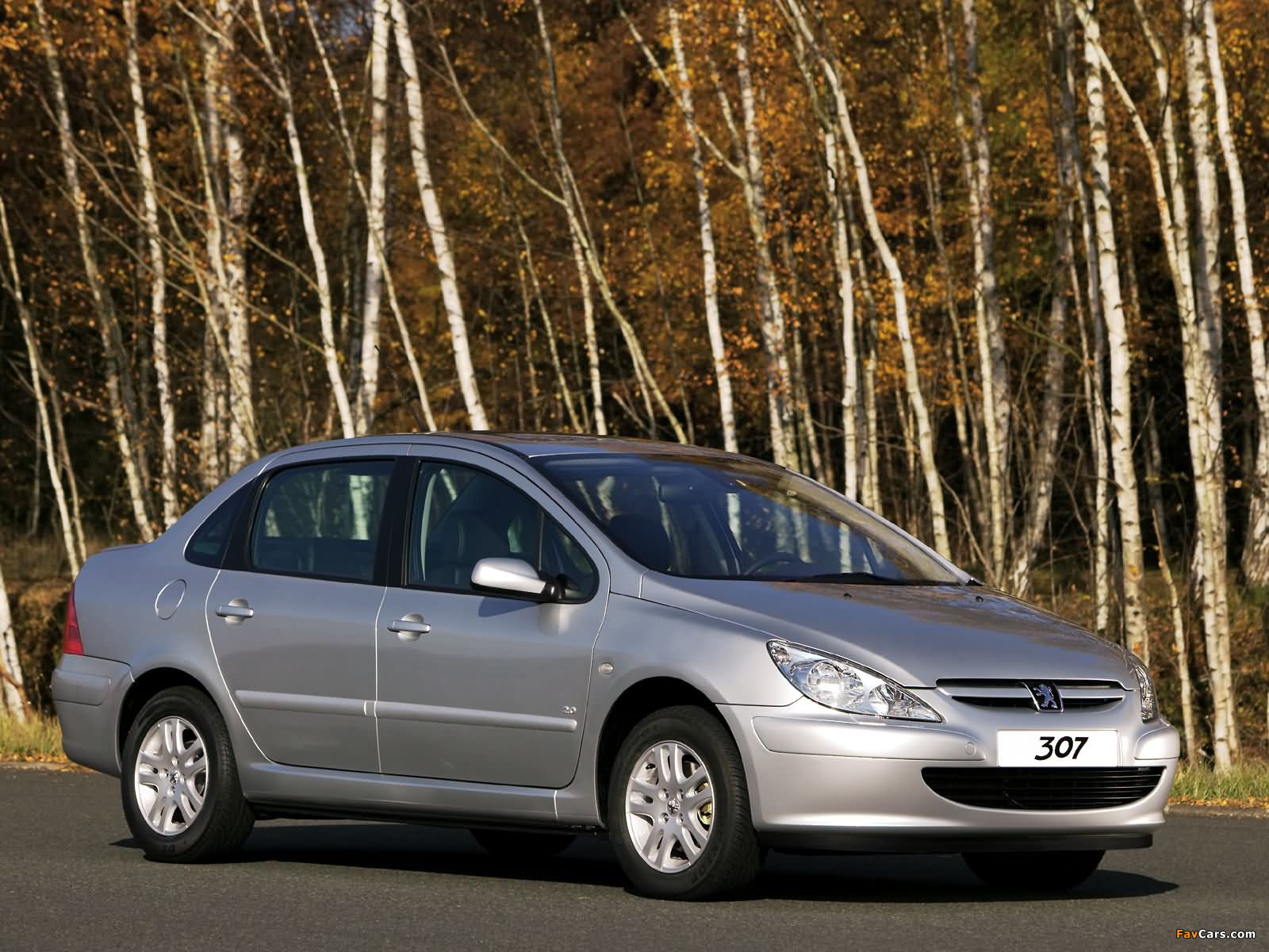 Images of Peugeot 307 Sedan CN-spec 2004–07 (1600 x 1200)