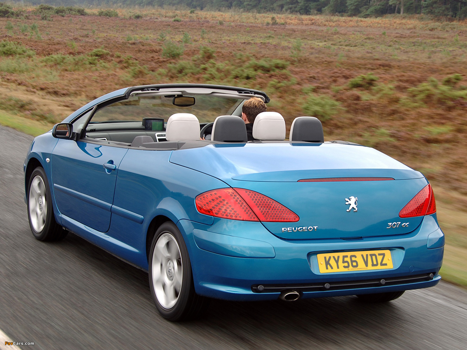 Images of Peugeot 307 CC UK-spec 2005–08 (1600 x 1200)