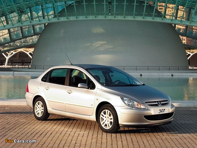 Peugeot 307 Sedan CN-spec 2004–07 pictures (640 x 480)