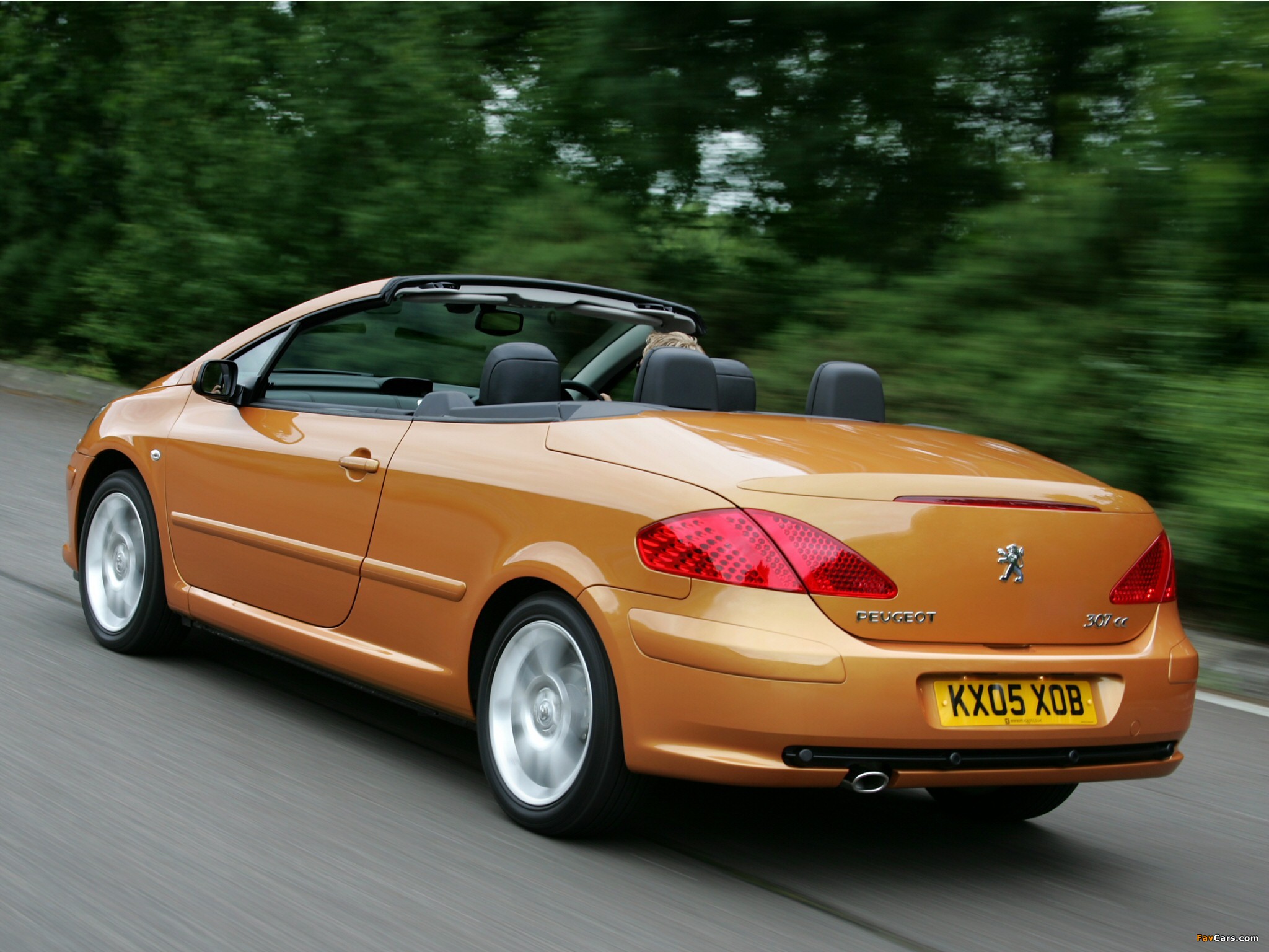 Peugeot 307 CC UK-spec 2005–08 photos (2048 x 1536)