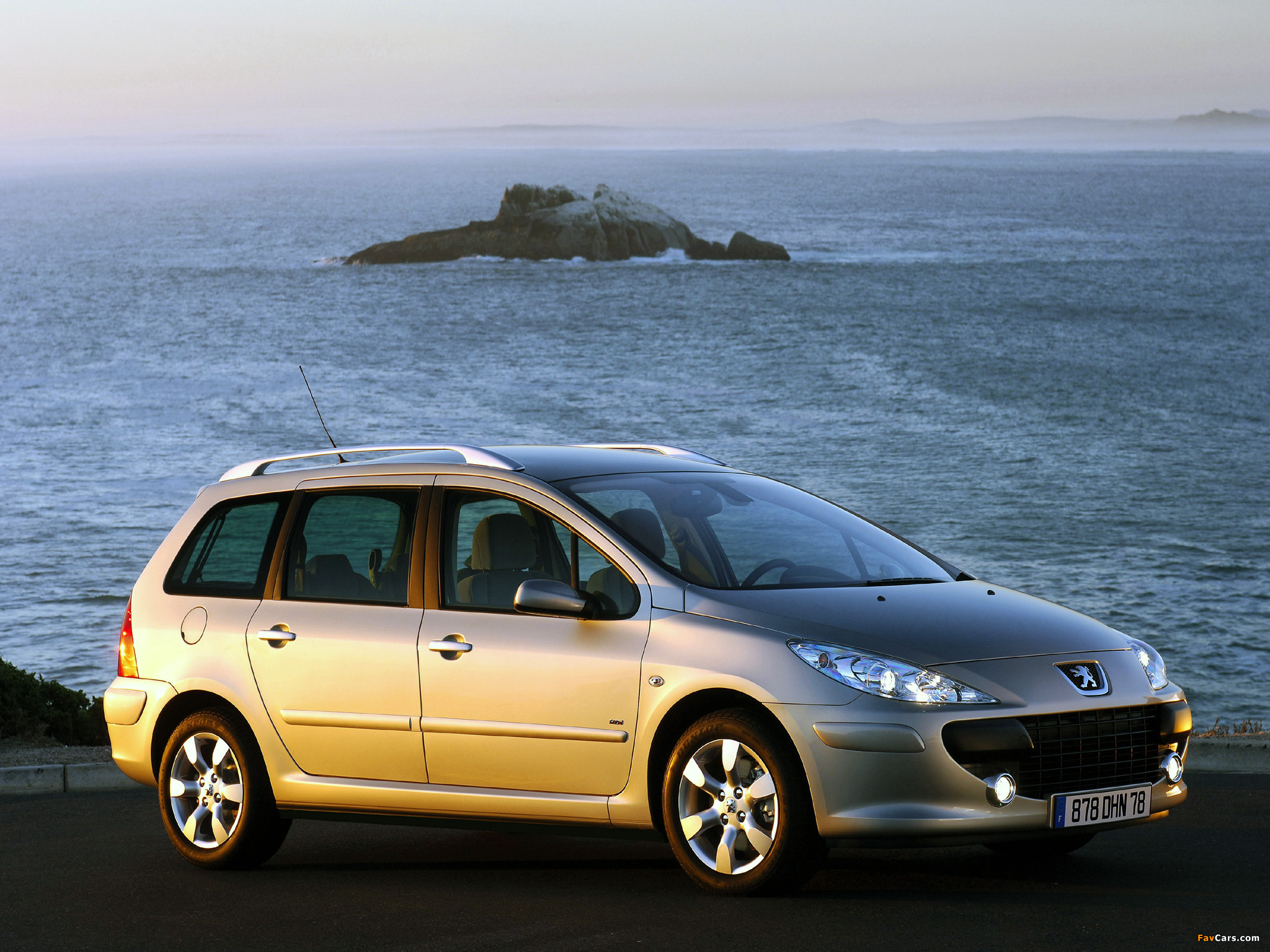 Peugeot 307 SW 2005–08 wallpapers (2048 x 1536)