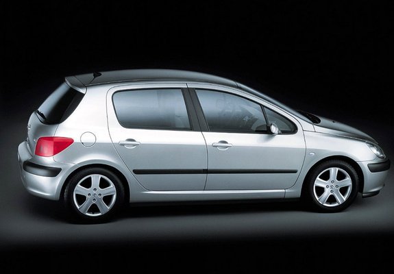 Photos of Peugeot 307 5-door 2001–05