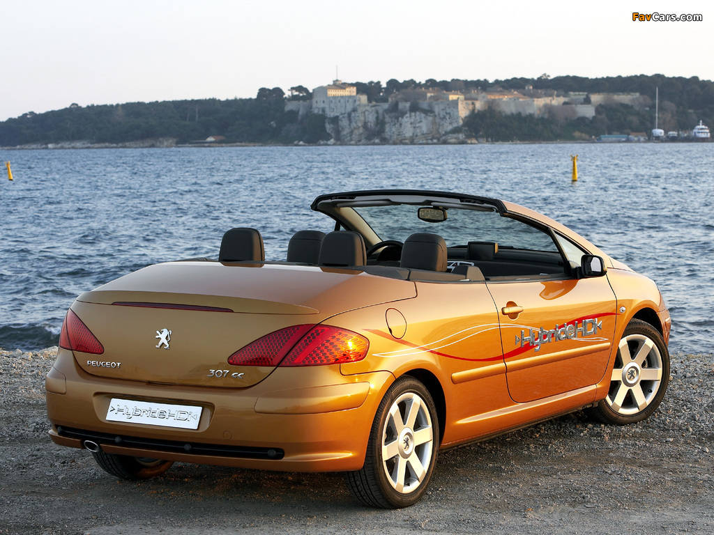 Photos of Peugeot 307 CC Hybride HDI Concept 2006 (1024 x 768)